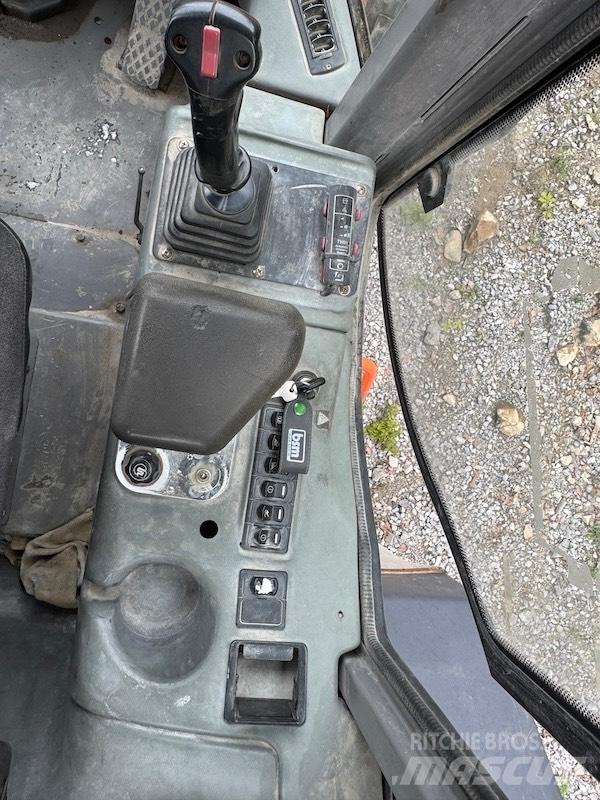 Hitachi LX 290 E Hjullastere