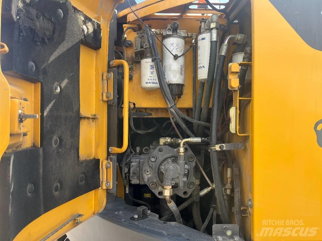 Volvo ECR 235 DL Beltegraver