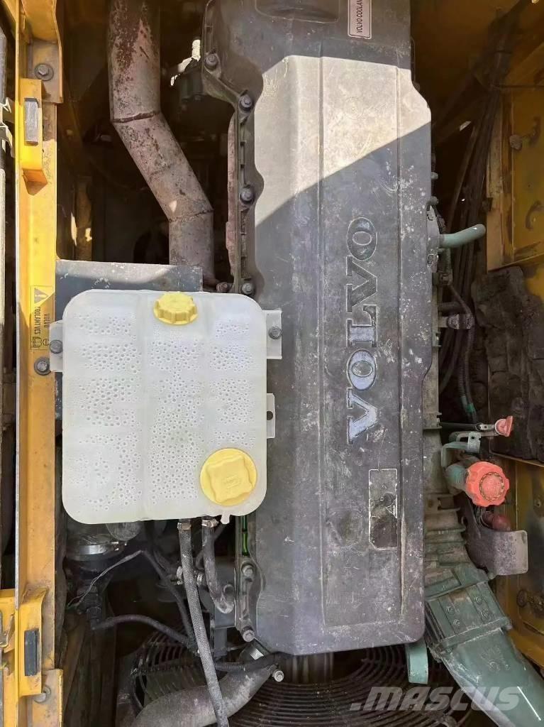 Volvo EC480D Beltegraver