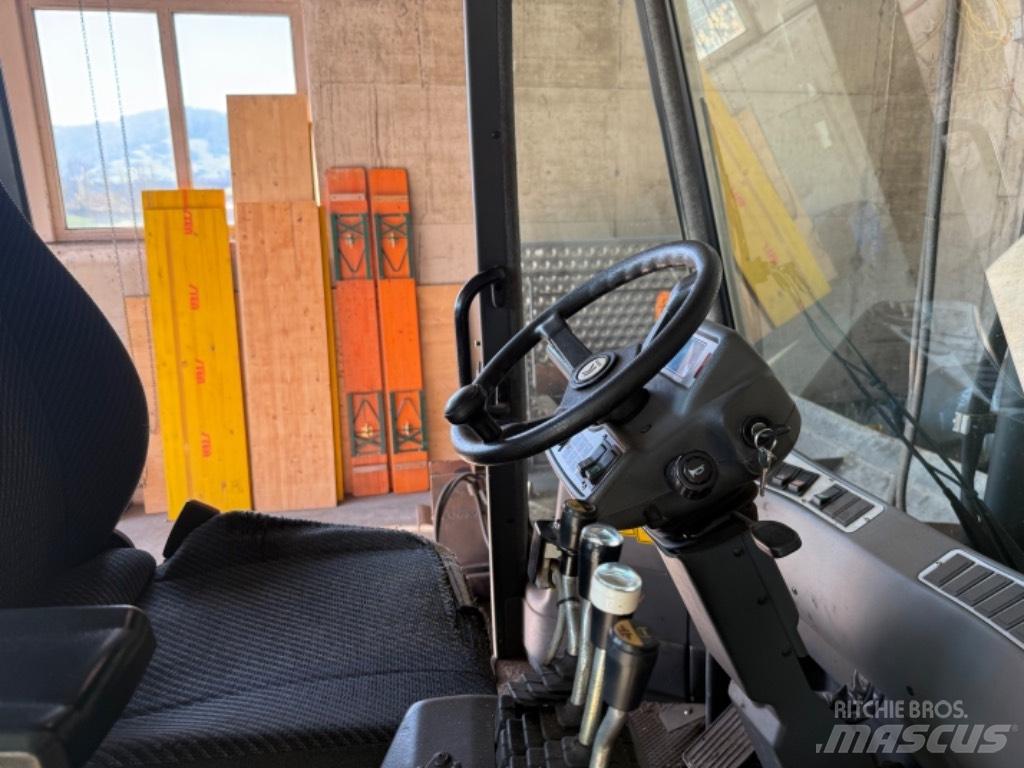 Kalmar DCE 60-6 Diesel Trucker