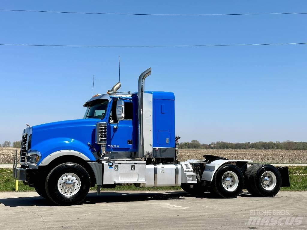 Mack Titan TD 713 Trekkvogner