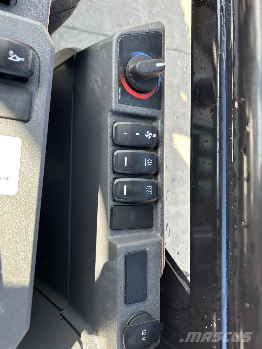 CAT 906 (9145) Kompaktlaster