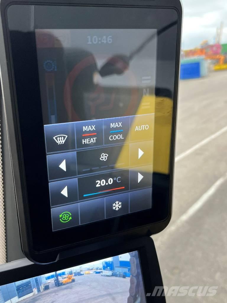 Hyster H18XD9 Diesel Trucker