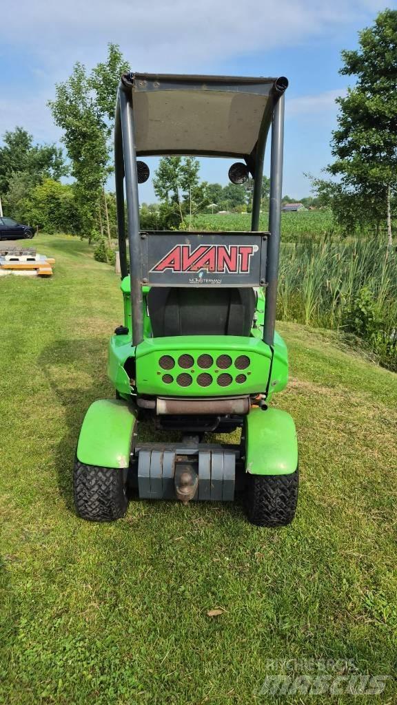 Avant 220 Kompaktlaster