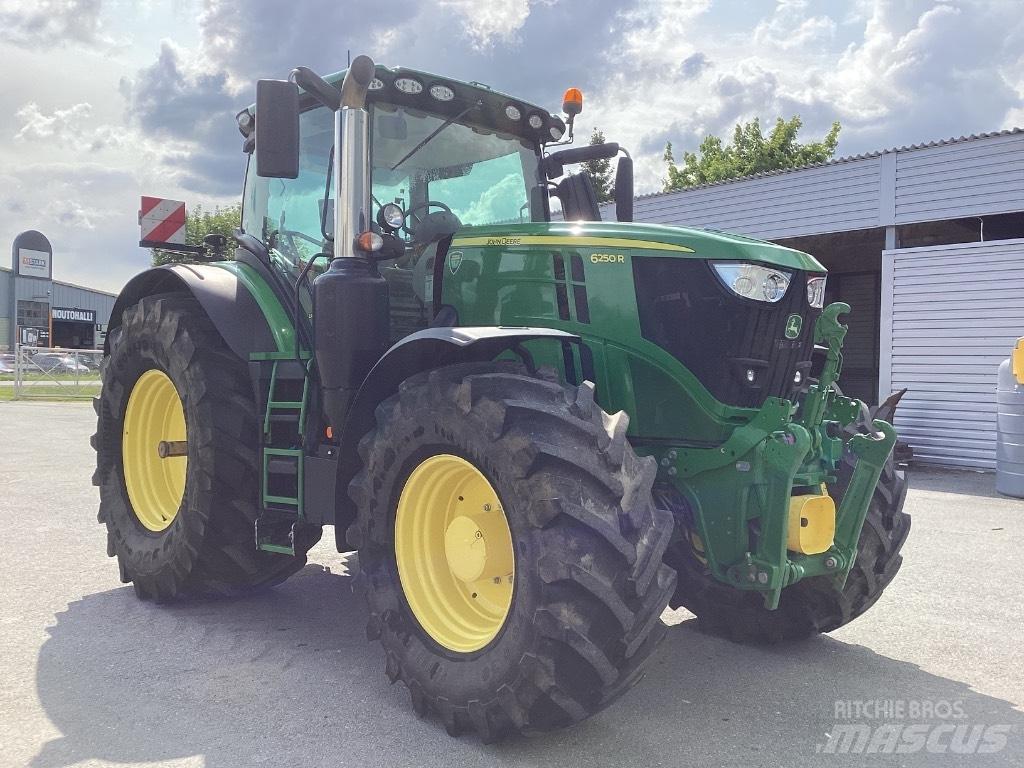 John Deere 6250 R Traktorer