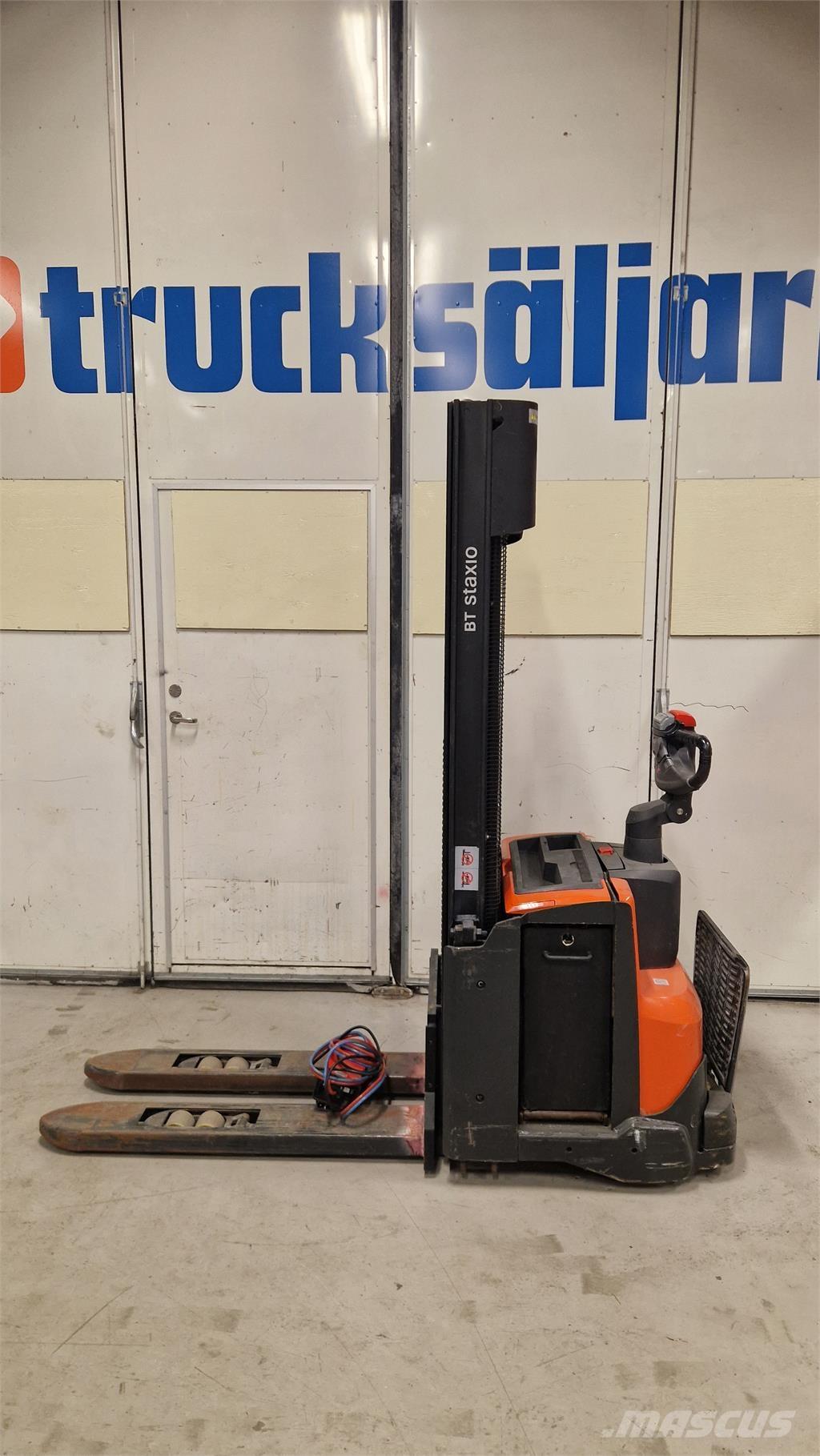 Toyota SWE120L Stablere