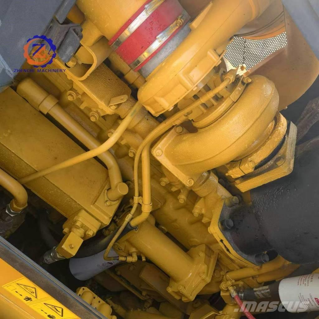 Shantui SD 22 Dozere Beltegående