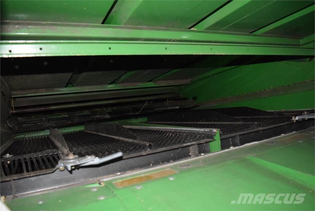 John Deere W 650 Skurtreskere