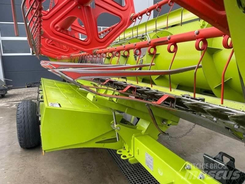 CLAAS Tucano 450 Skurtreskere
