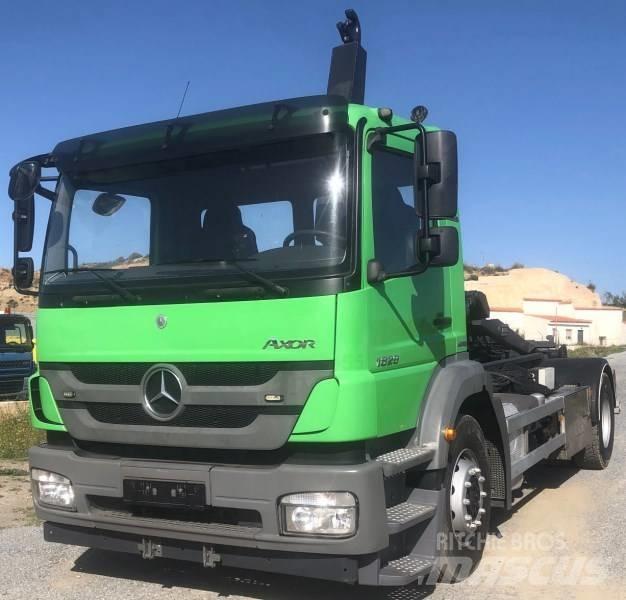 Mercedes-Benz 1829 Kabelløft lastebiler