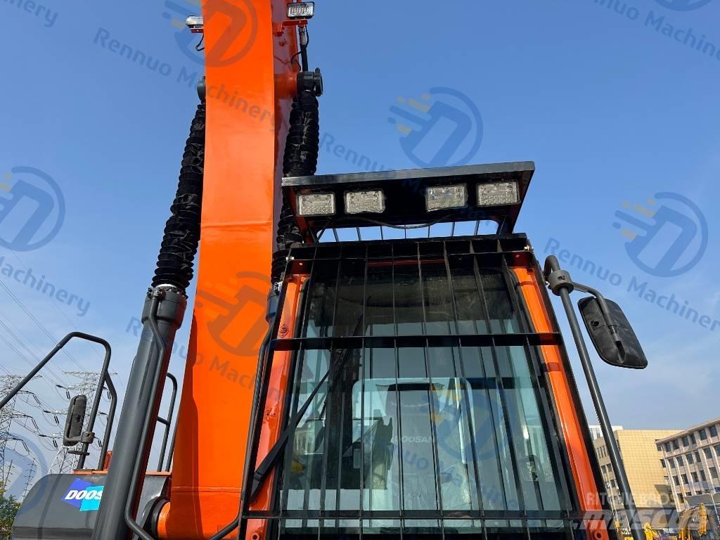 Doosan DX 300LC-9C Beltegraver