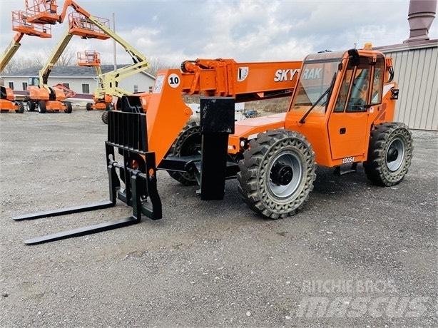 SkyTrak 10054 Teleskoplastere