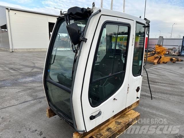 Liebherr R 317 CAB Førerhus og Interiør