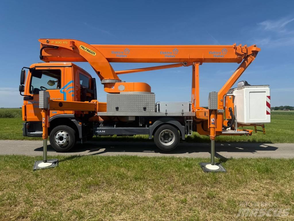 Palfinger P 300 KS Bilmontert lift