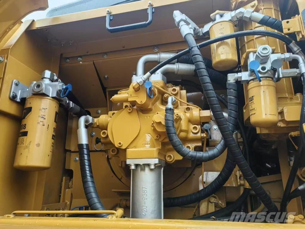CAT 340 Beltegraver