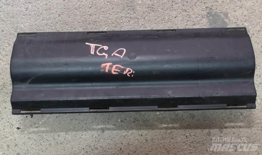 MAN TGX ROH KABINY Førerhus og Interiør