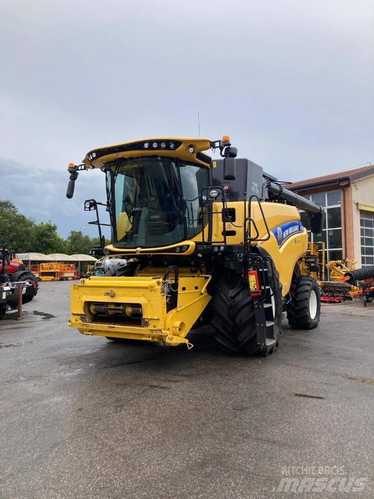 New Holland CR 8.90 Skurtreskere