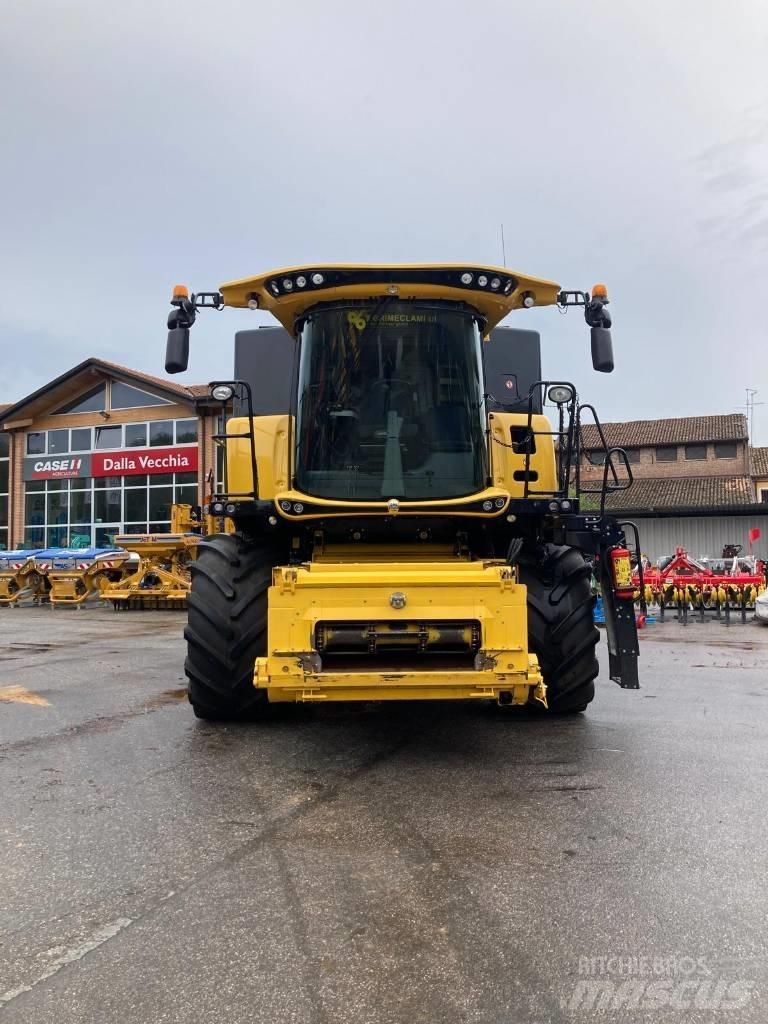 New Holland CR 8.90 Skurtreskere