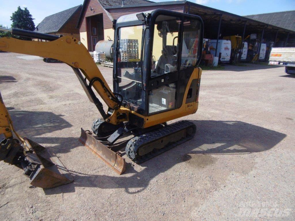 CAT Minigrävare Minigravere <7t