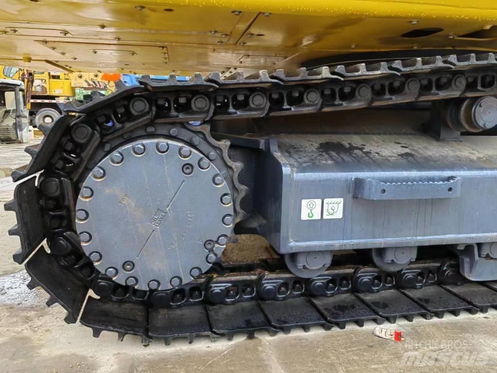 Komatsu PC 300-8 Beltegraver