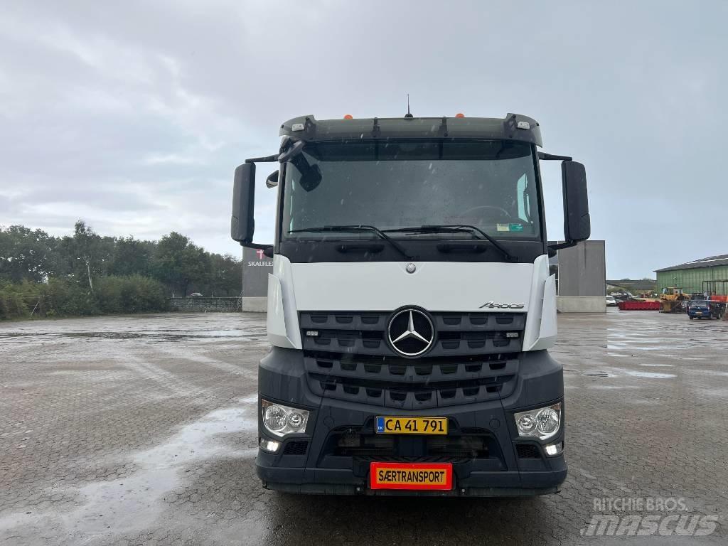 Mercedes-Benz 4153 Kranbil