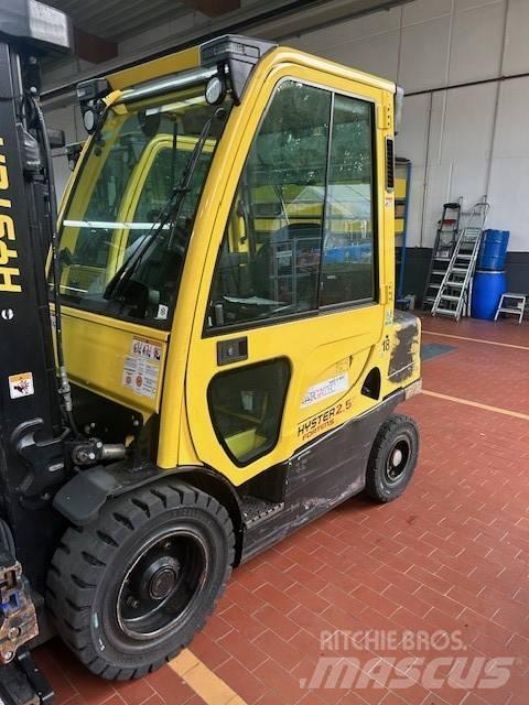 Hyster H 2.5 FT Diesel Trucker