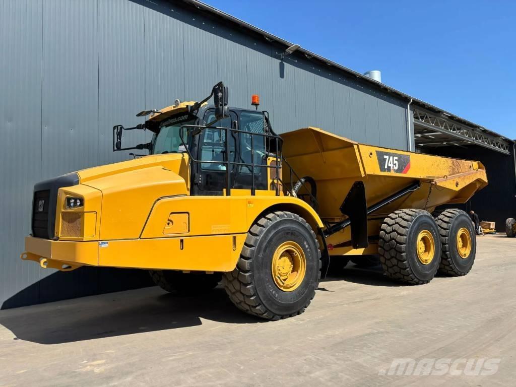CAT 745 04A Rammestyrte Dumpere