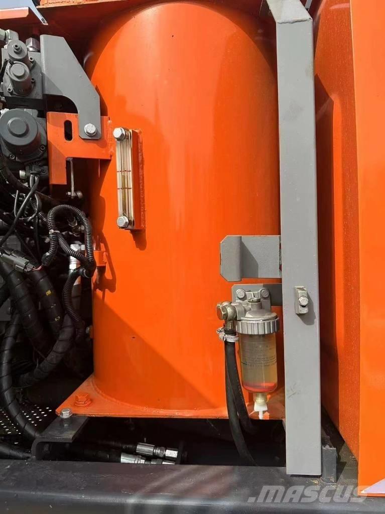 Hitachi 130 Beltegraver