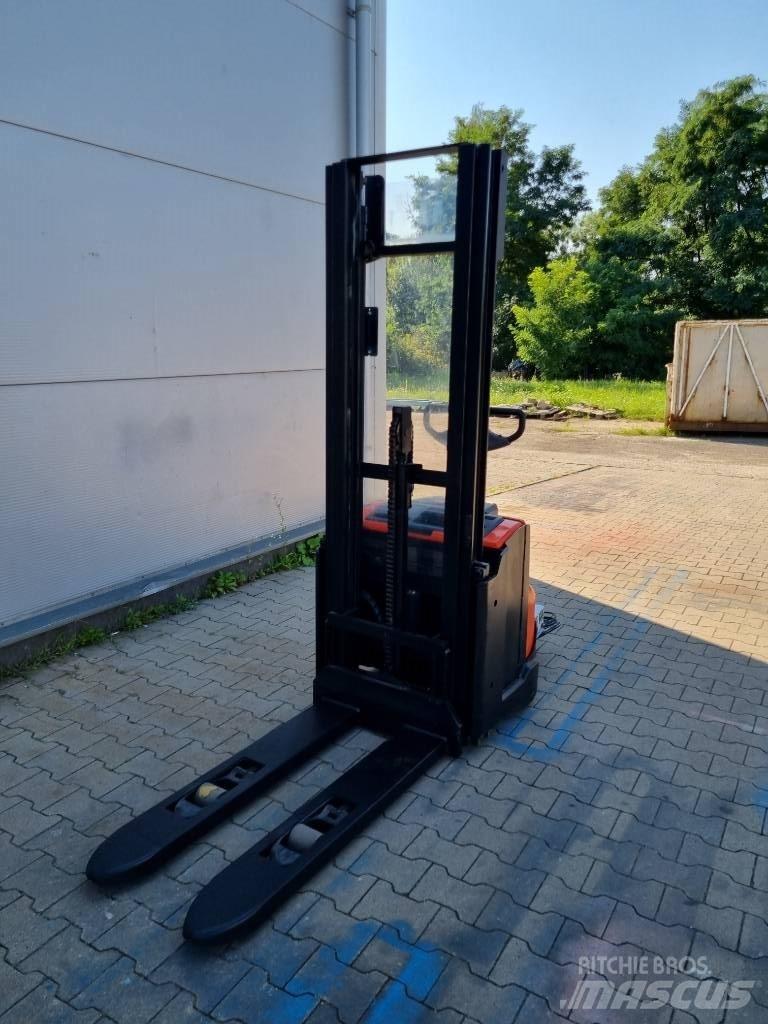 Toyota SWE 120 L Ledestablere