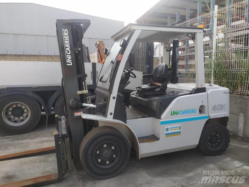 UniCarriers D1F4A40Q Sidelaster