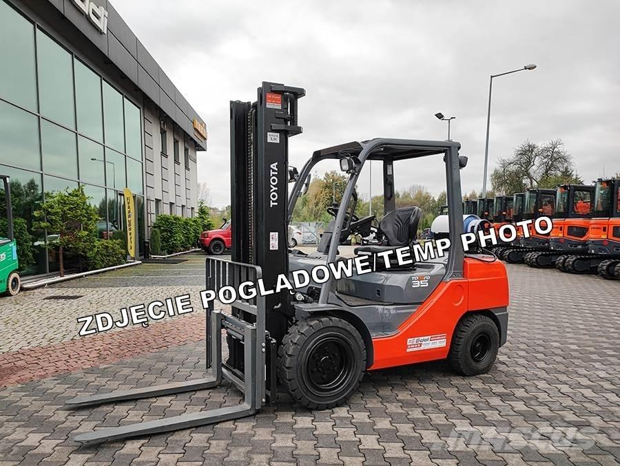 Toyota 02-8FGJF35 Propan trucker