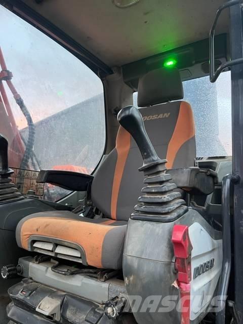 Doosan DX 140 LC-3 Beltegraver