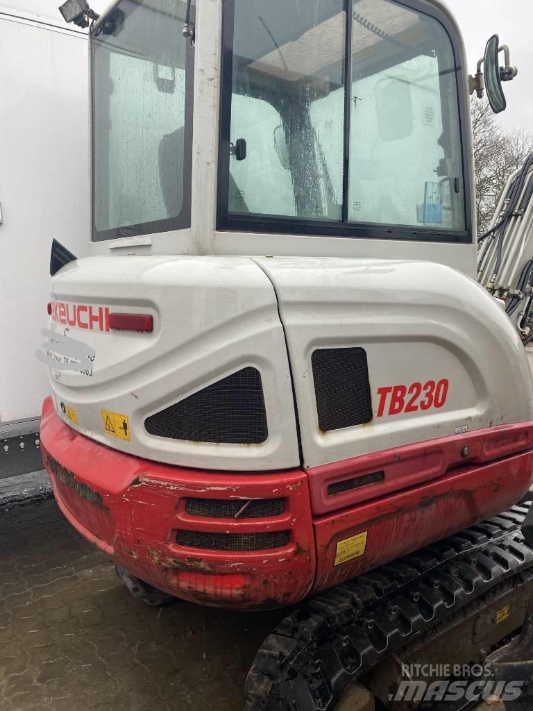 Takeuchi TB 230 Minigravere <7t
