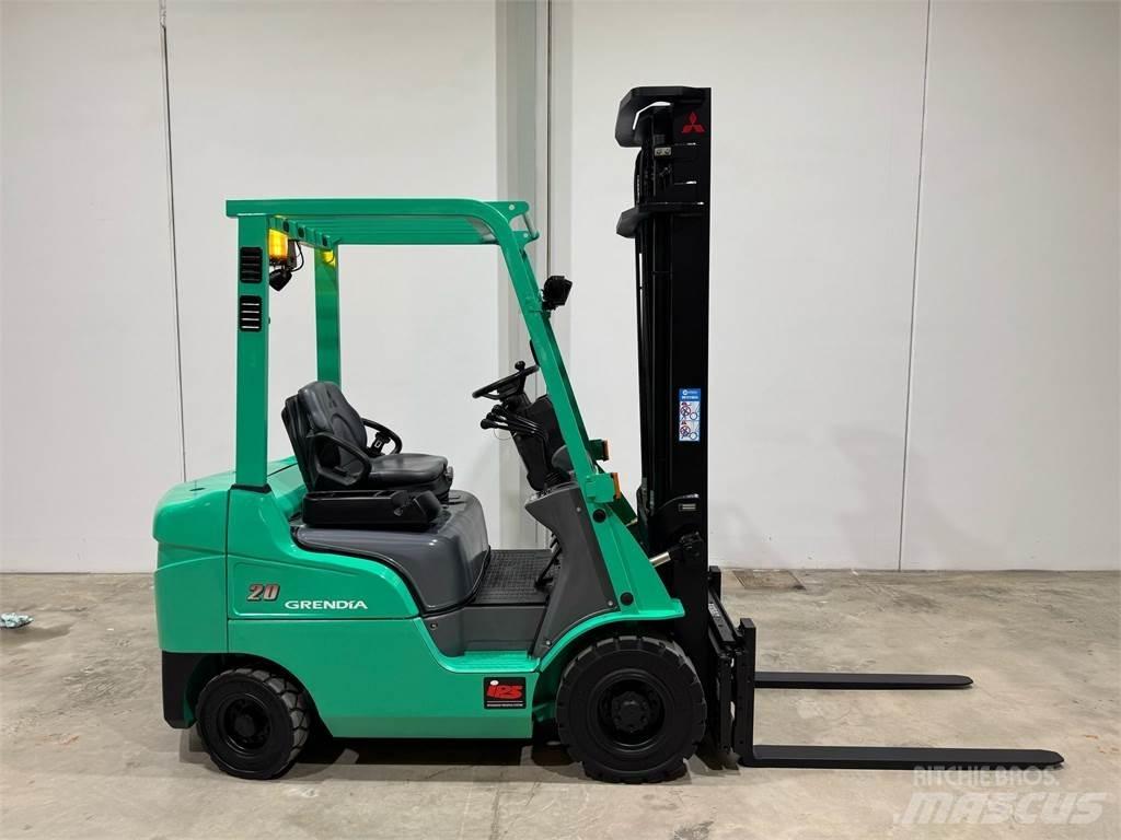 Mitsubishi FD20NT Diesel Trucker