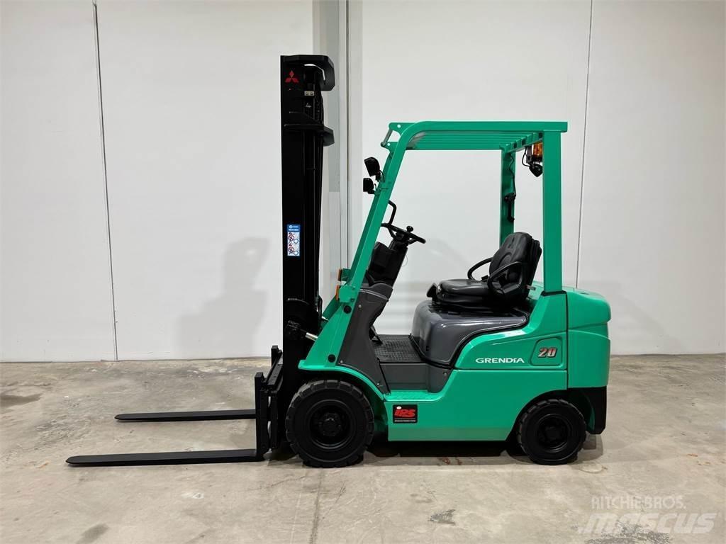 Mitsubishi FD20NT Diesel Trucker