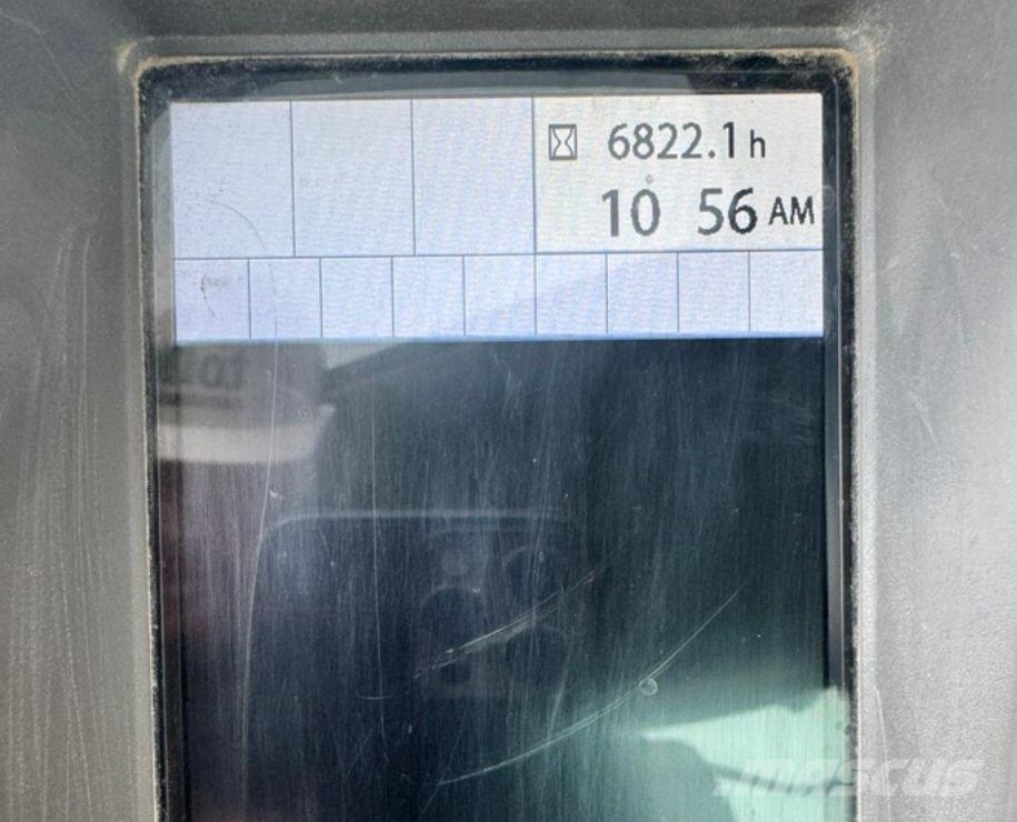 Hitachi ZX 135 US-6 Beltegraver