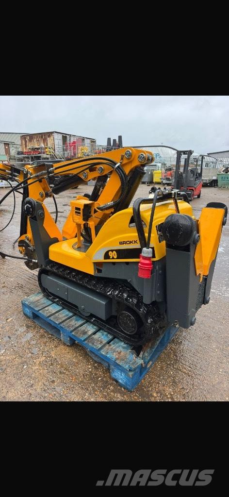 Brokk 90 Anlegg - Annet