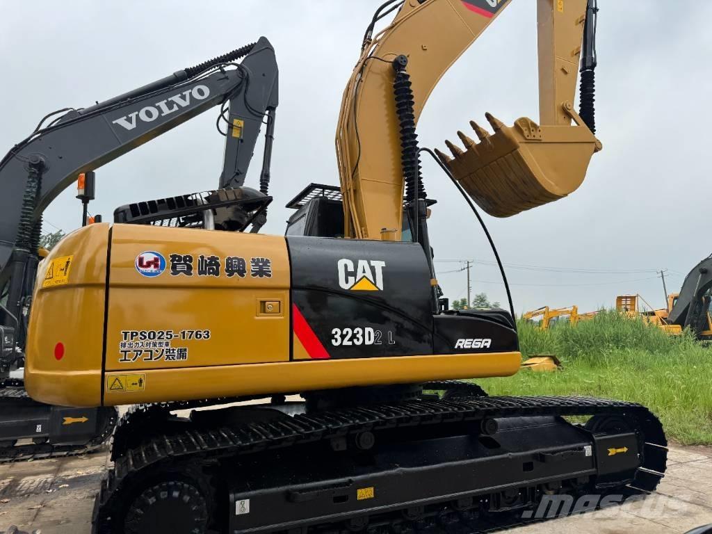CAT 323D2 Beltegraver