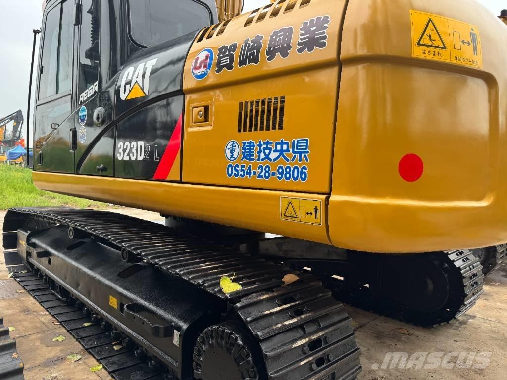 CAT 323D2 Beltegraver