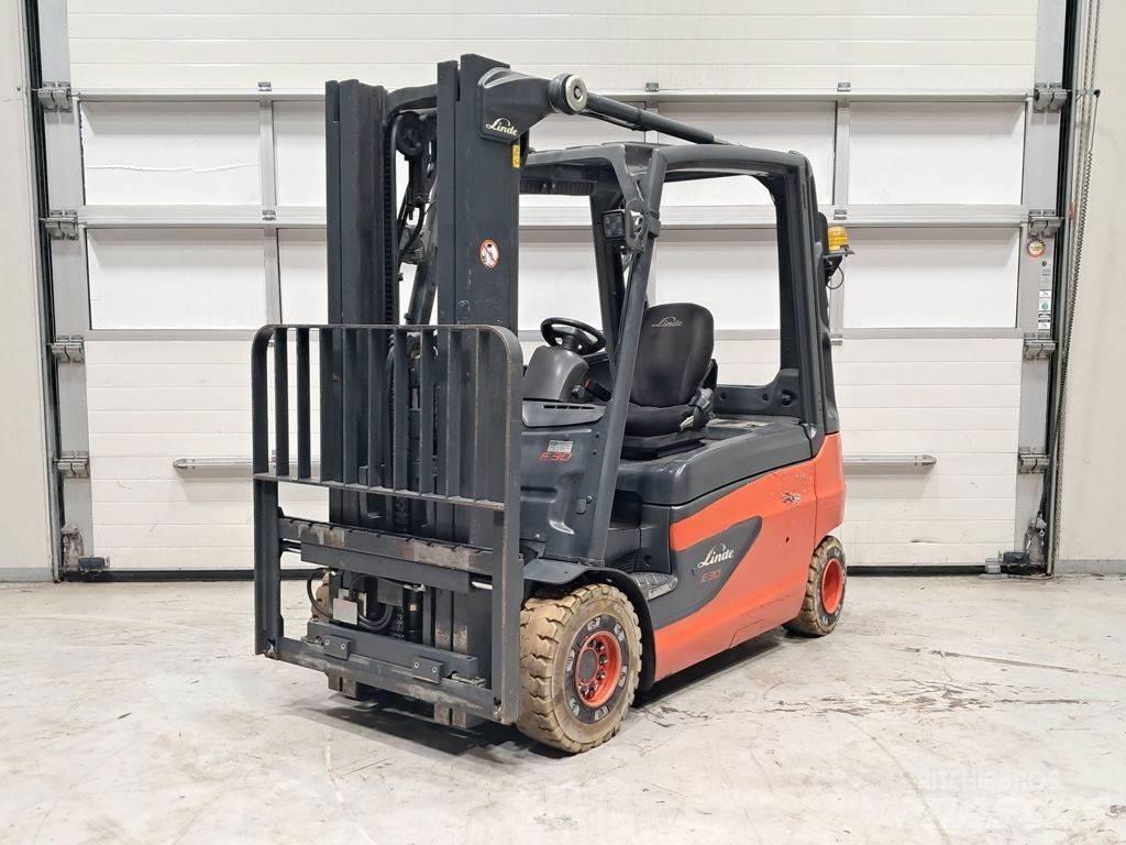 Linde E30L-01 Elektriske trucker