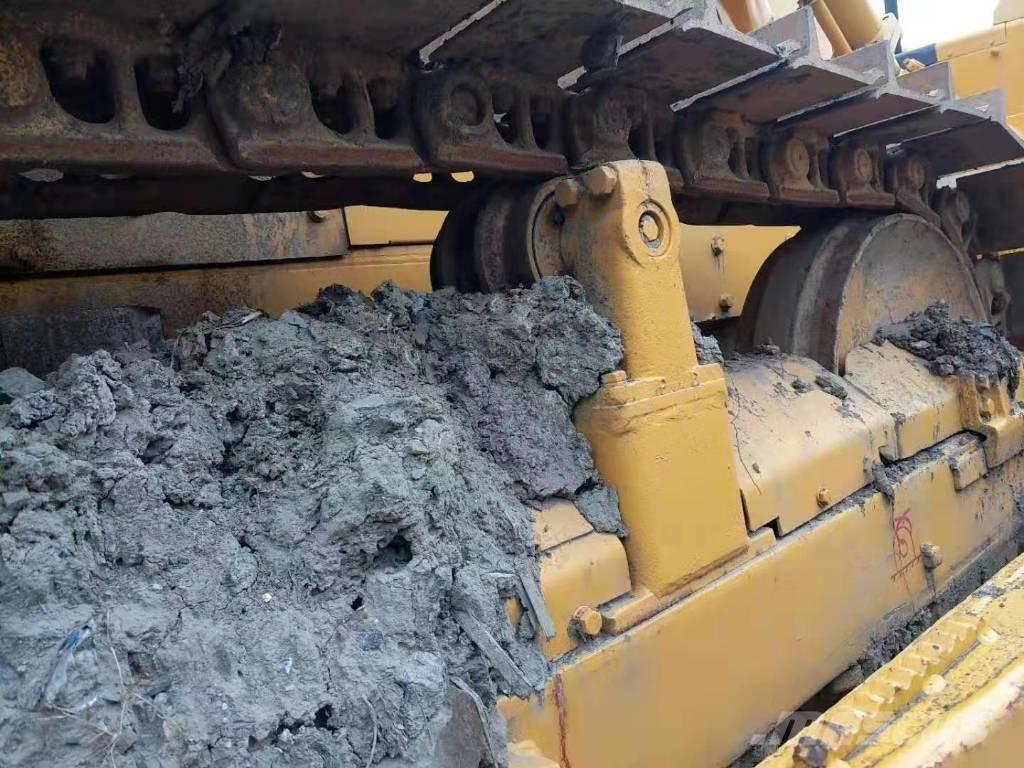 Shantui SD16 Dozere Beltegående