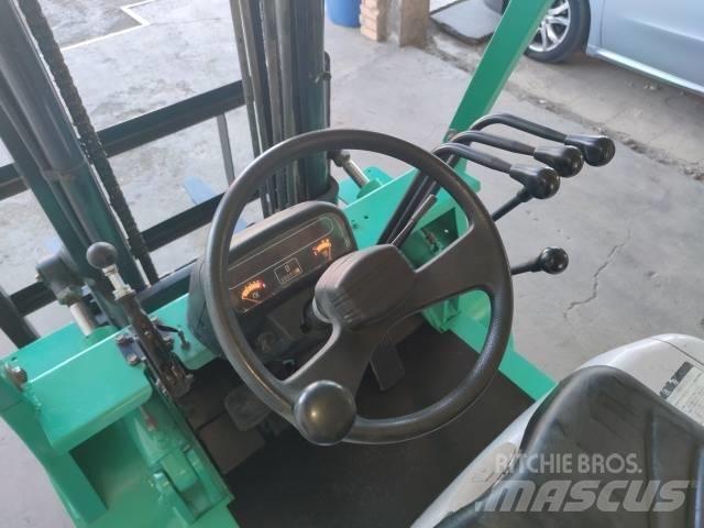 Mitsubishi FD 25 Diesel Trucker