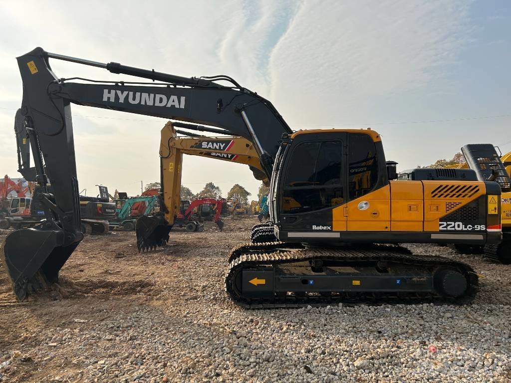 Hyundai R220LC-9S Beltegraver