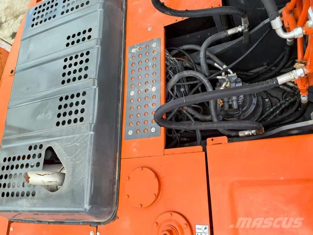 Hitachi ZX 240 HG Beltegraver