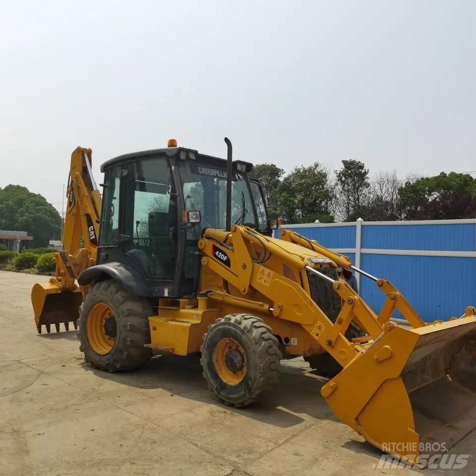 CAT 420 F Traktorgravere
