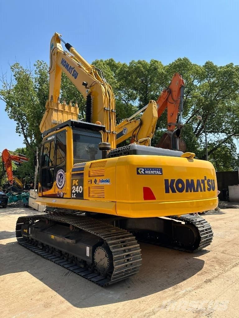 Komatsu PC 240 Beltegraver