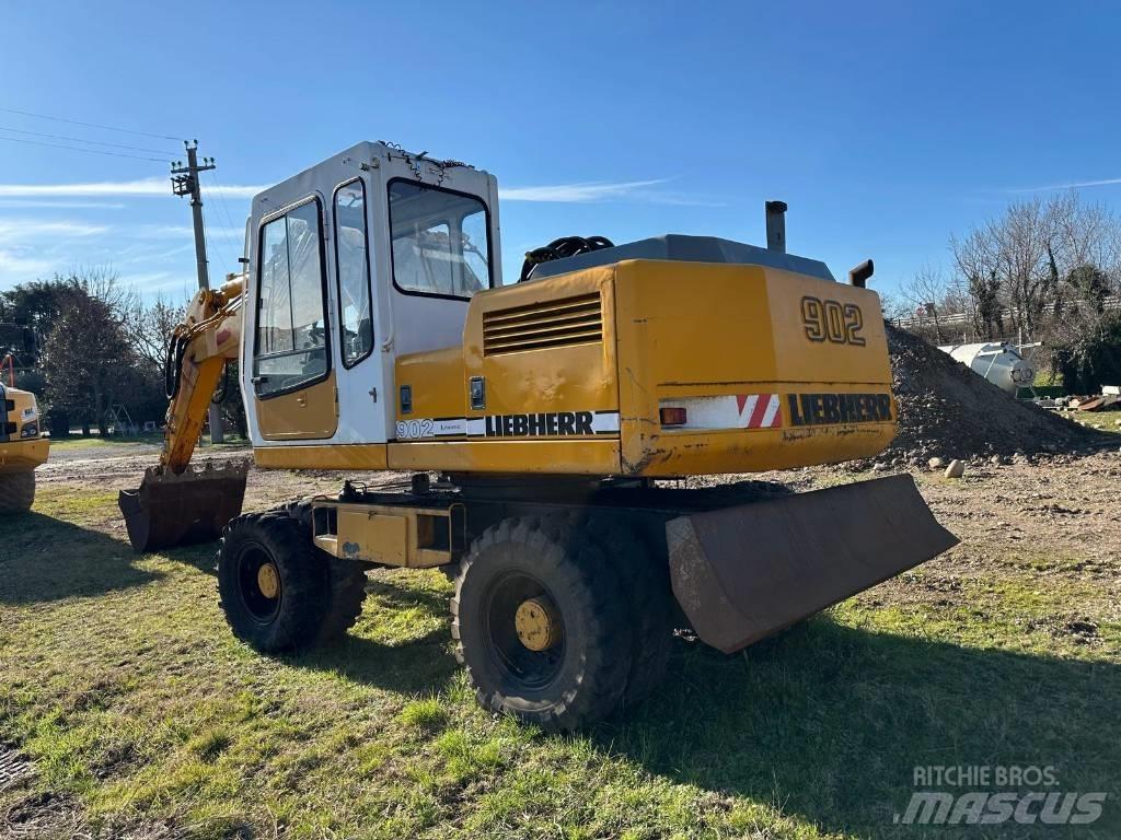 Liebherr 902 Hjulgravere