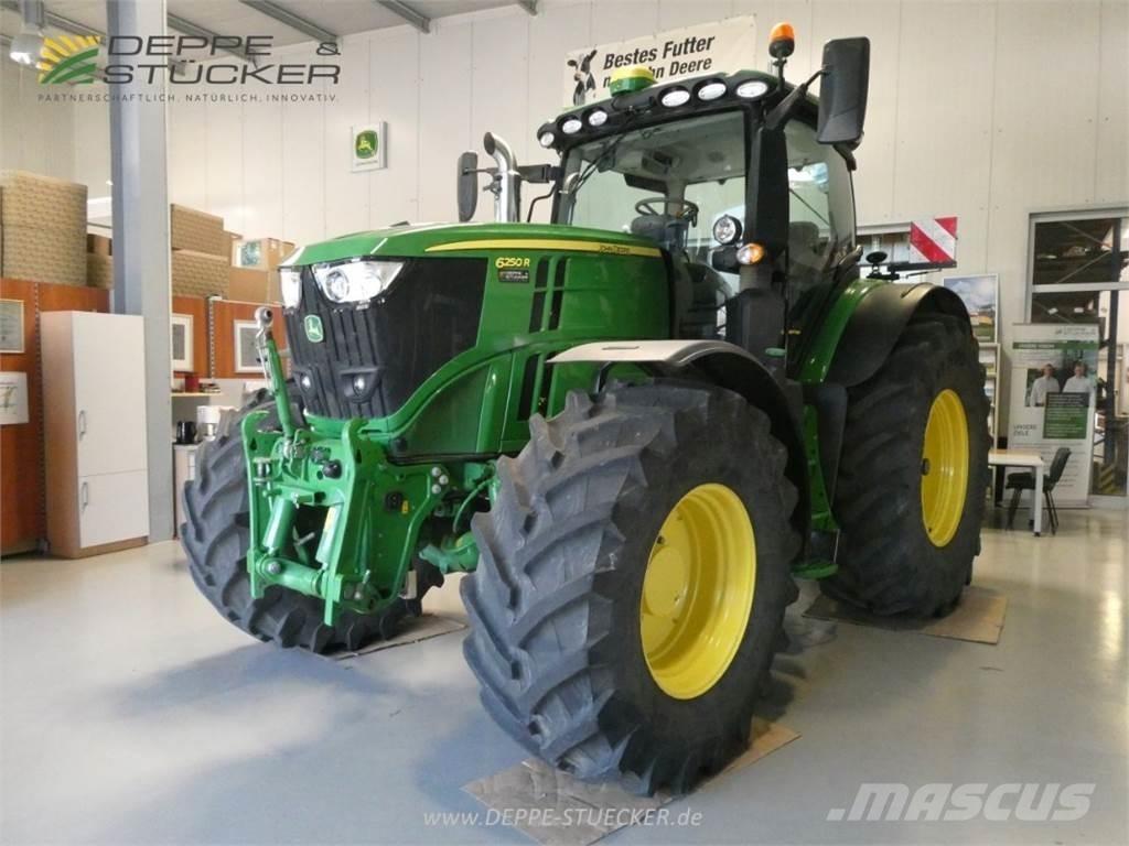 John Deere 6250R Traktorer
