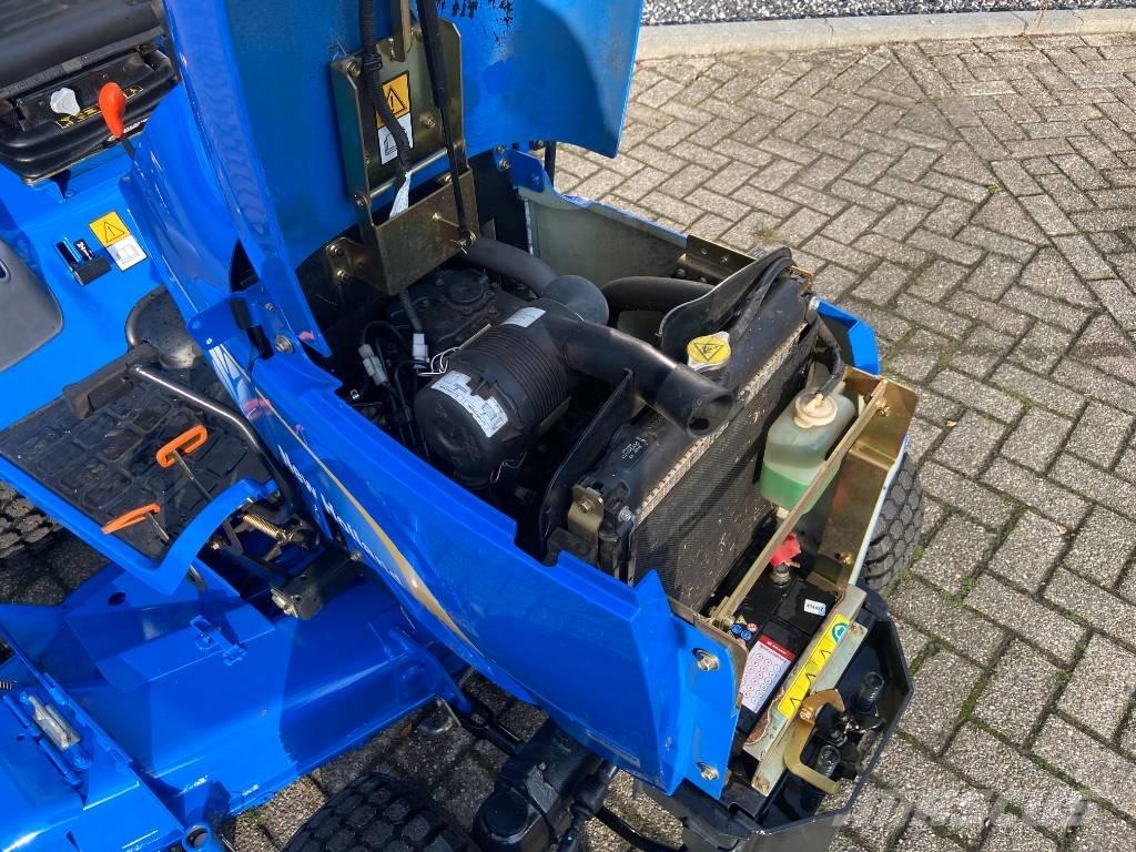 New Holland TZ 24 D Kompakttraktorer