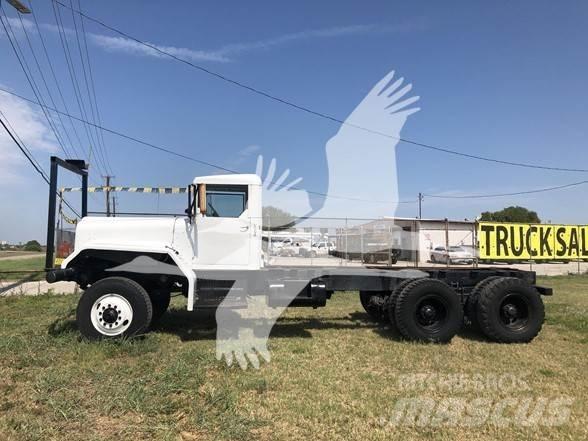 Diamond T M13 Chassis